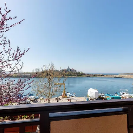 Guest house Slavyanka 3*