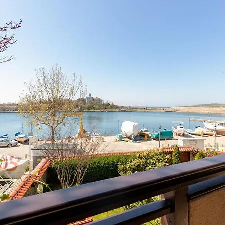 Guest house Slavyanka 3*